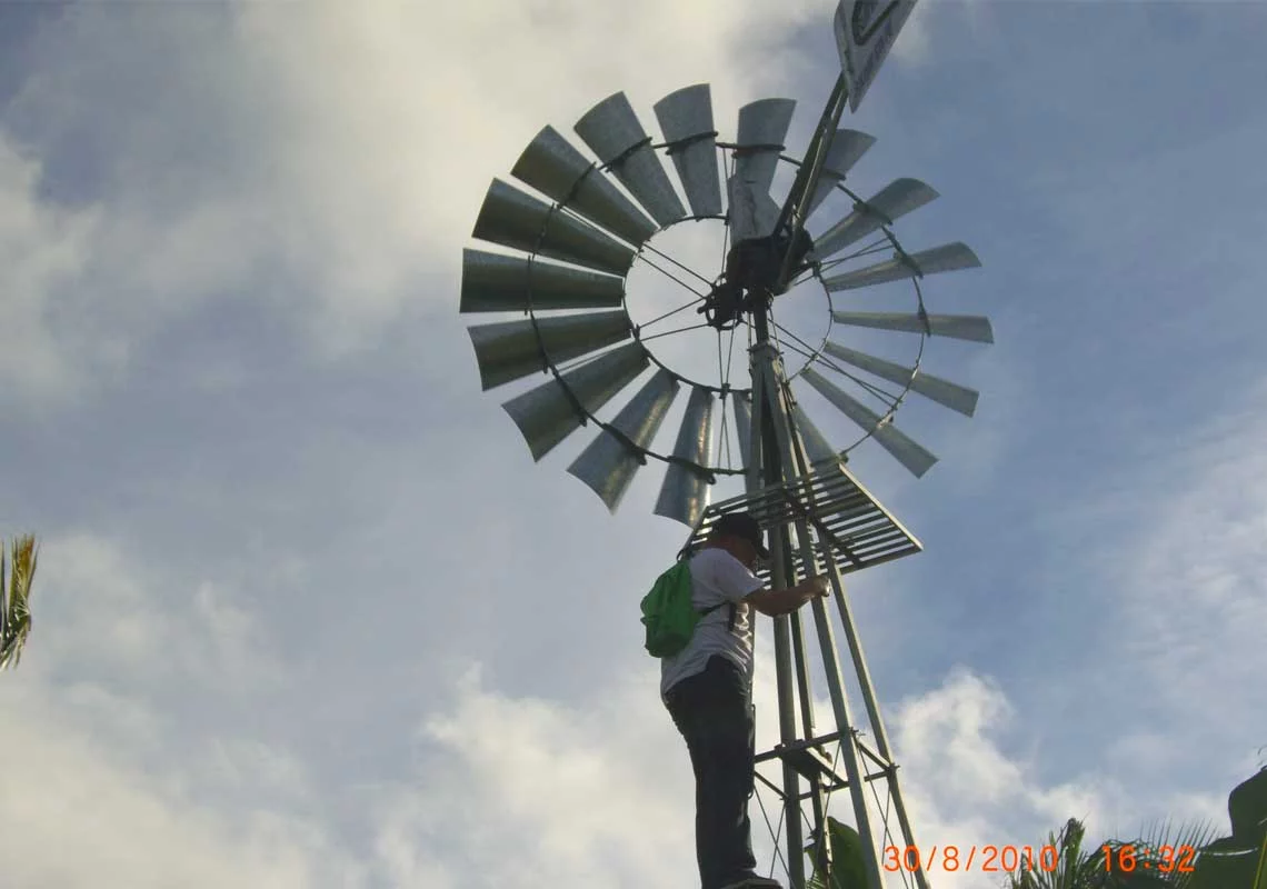 waterpumping windmills Pandanan